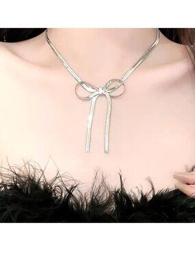 Necklace Metallic Bow Herringbone Silver Ribbon Chain Hollywood Glam Trendy
